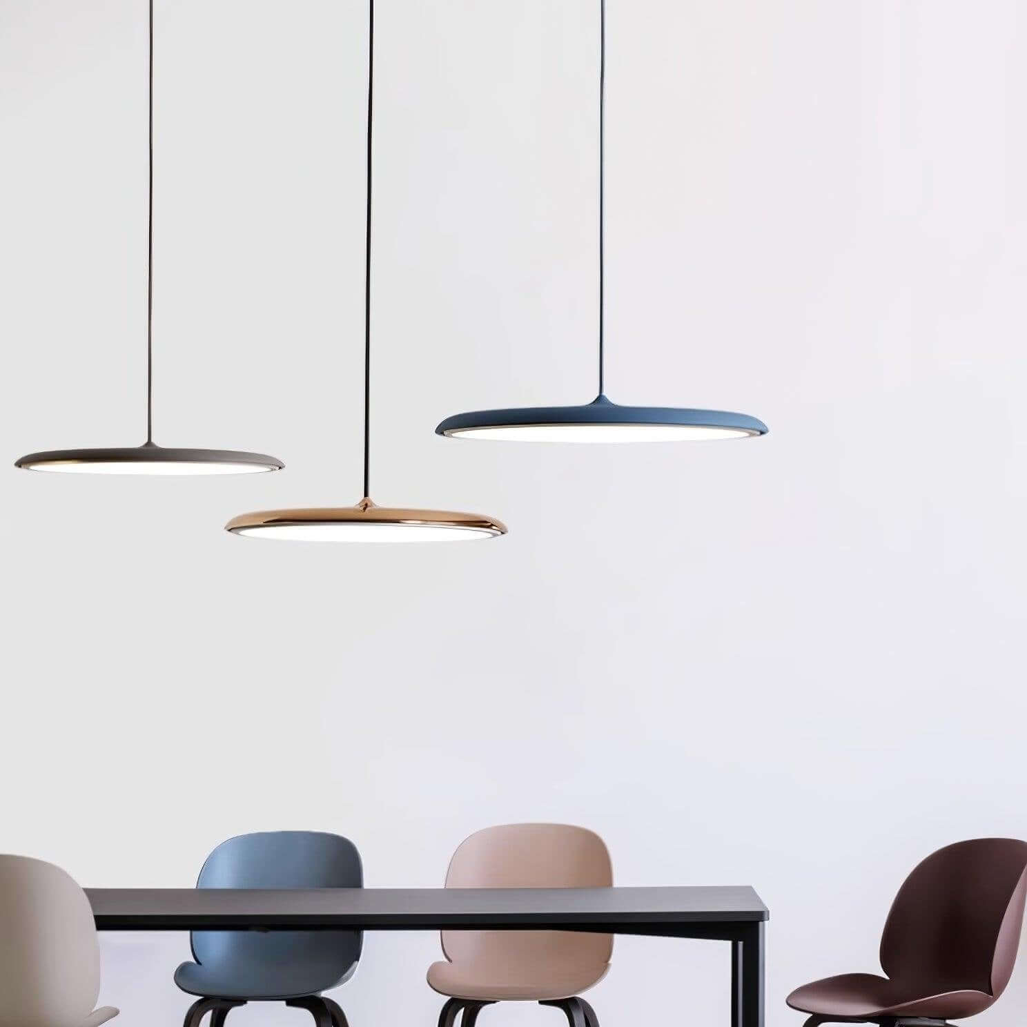 Suspension au Design Simple pour Intérieurs Modernes