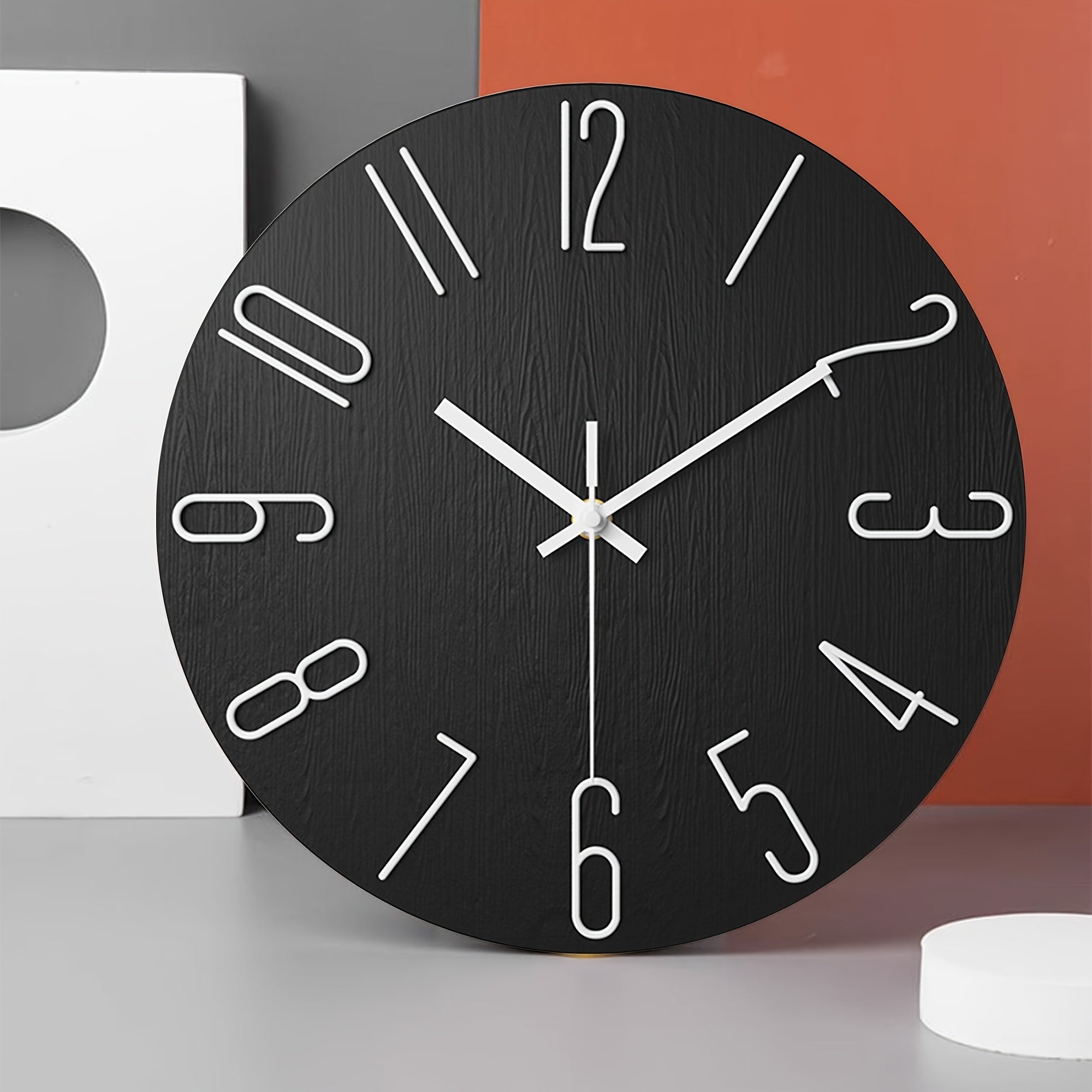 OAKTIDE - Horloge murale contemporaine conçue pour des intérieurs modernes et silencieux