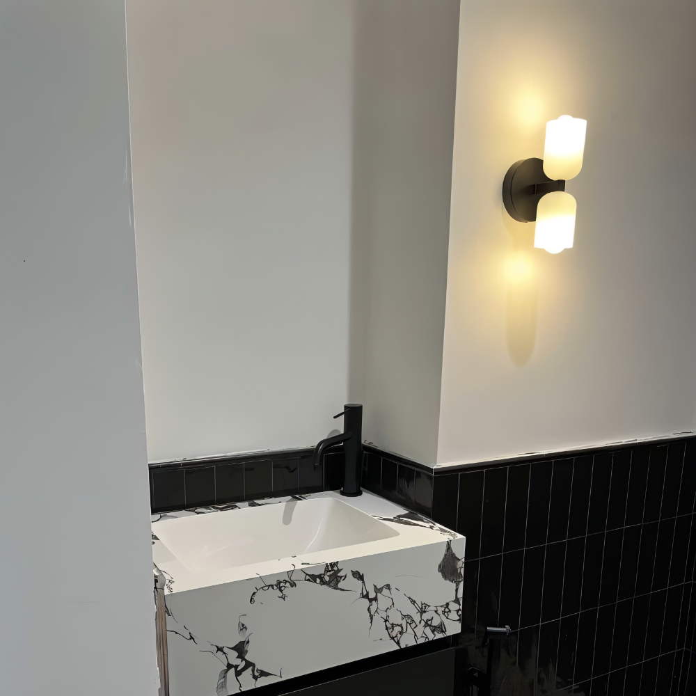 DualGlow – Applique Murale avec Deux Sources de Lumière en Acrylique et Métal