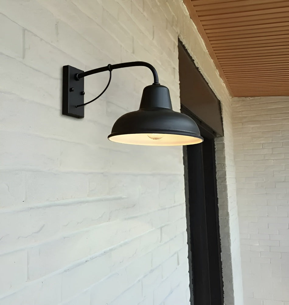 Applique vintage en fer noir – éclairage extérieur industriel