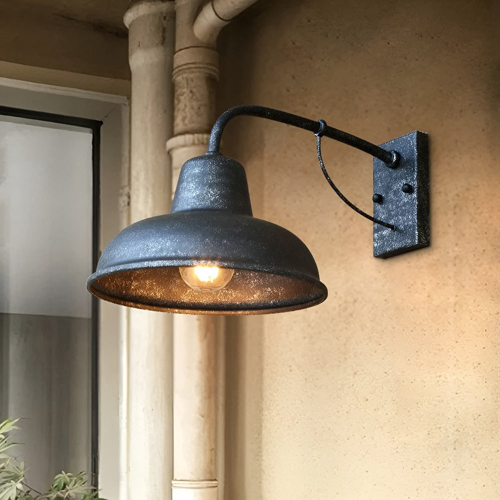 Applique vintage en fer noir – éclairage extérieur industriel