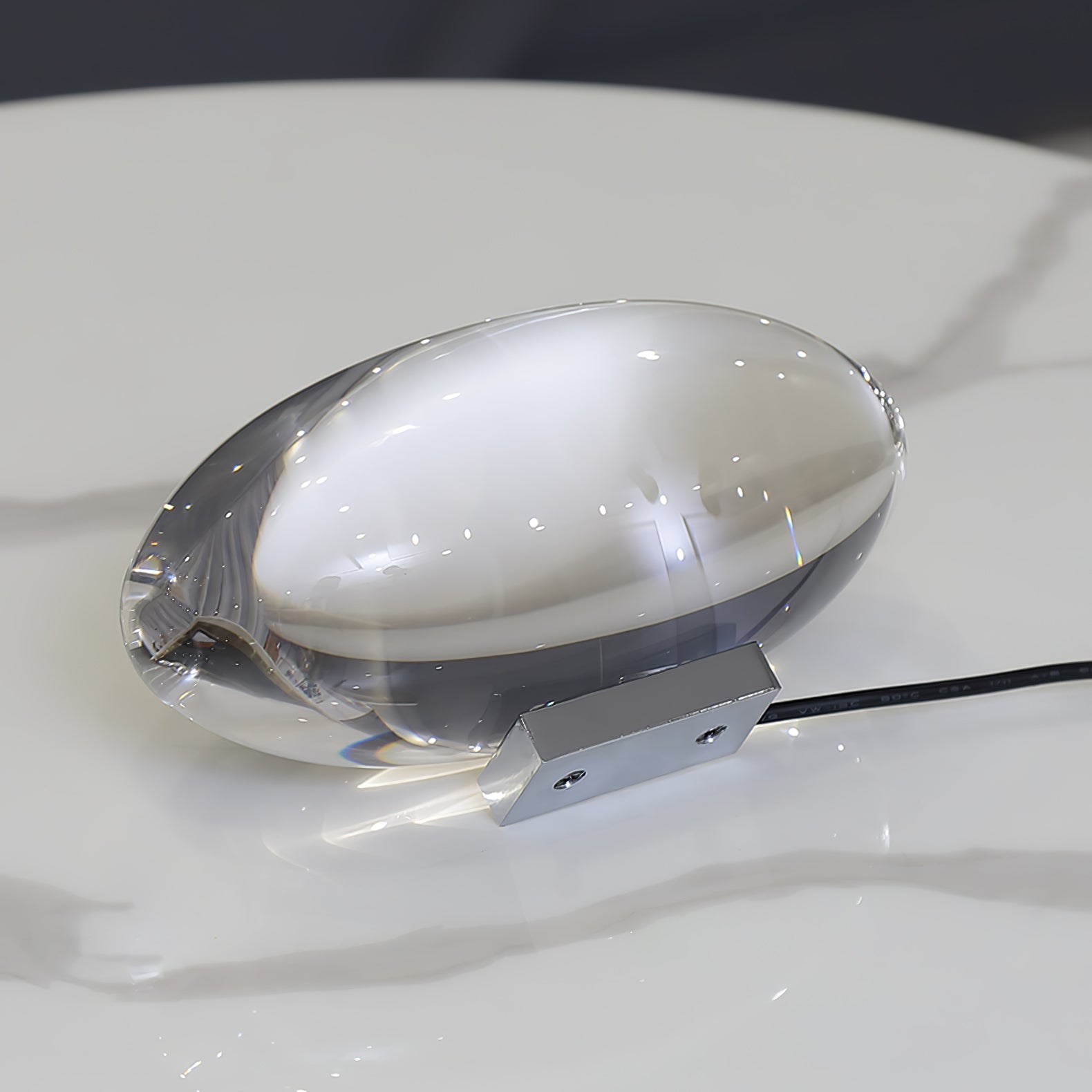 Lampe de table en cristal avec LED – lampe décorative avec lumière d'ambiance