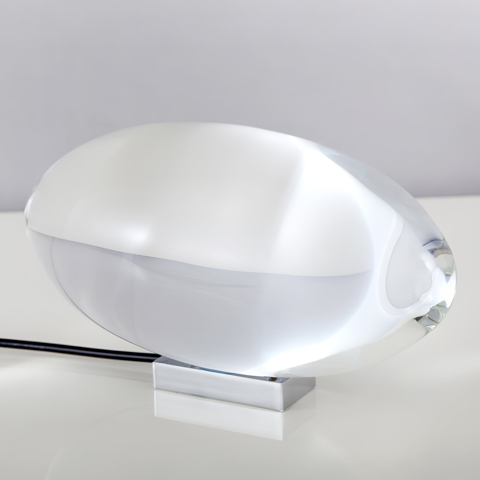 Lampe de table en cristal avec LED – lampe décorative avec lumière d'ambiance