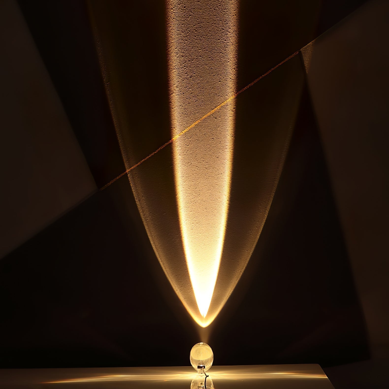 Lampe de table en cristal avec LED – lampe décorative avec lumière d'ambiance
