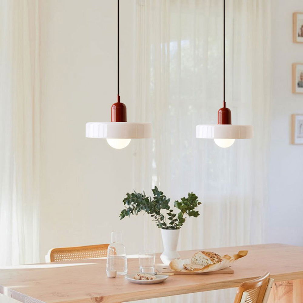 Lampe suspendue en verre au design Bauhaus – Artistique, Moderne et Intemporelle