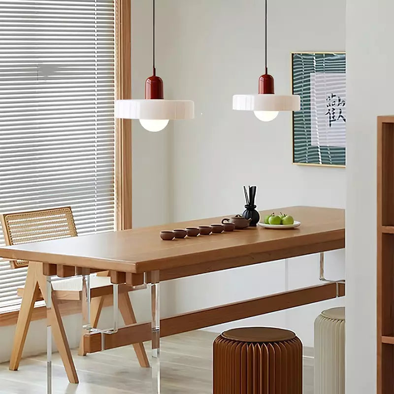 Suspension en verre scandinave pour une élégance intemporelle