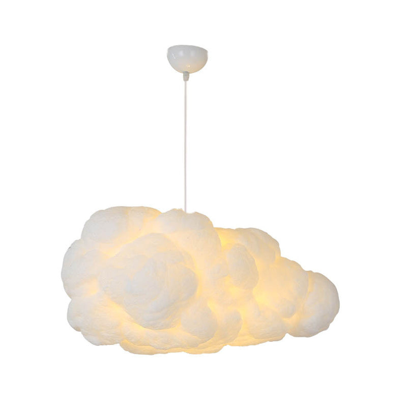 Lampe de plafond stylée avec deux abat-jours de couleur blanche