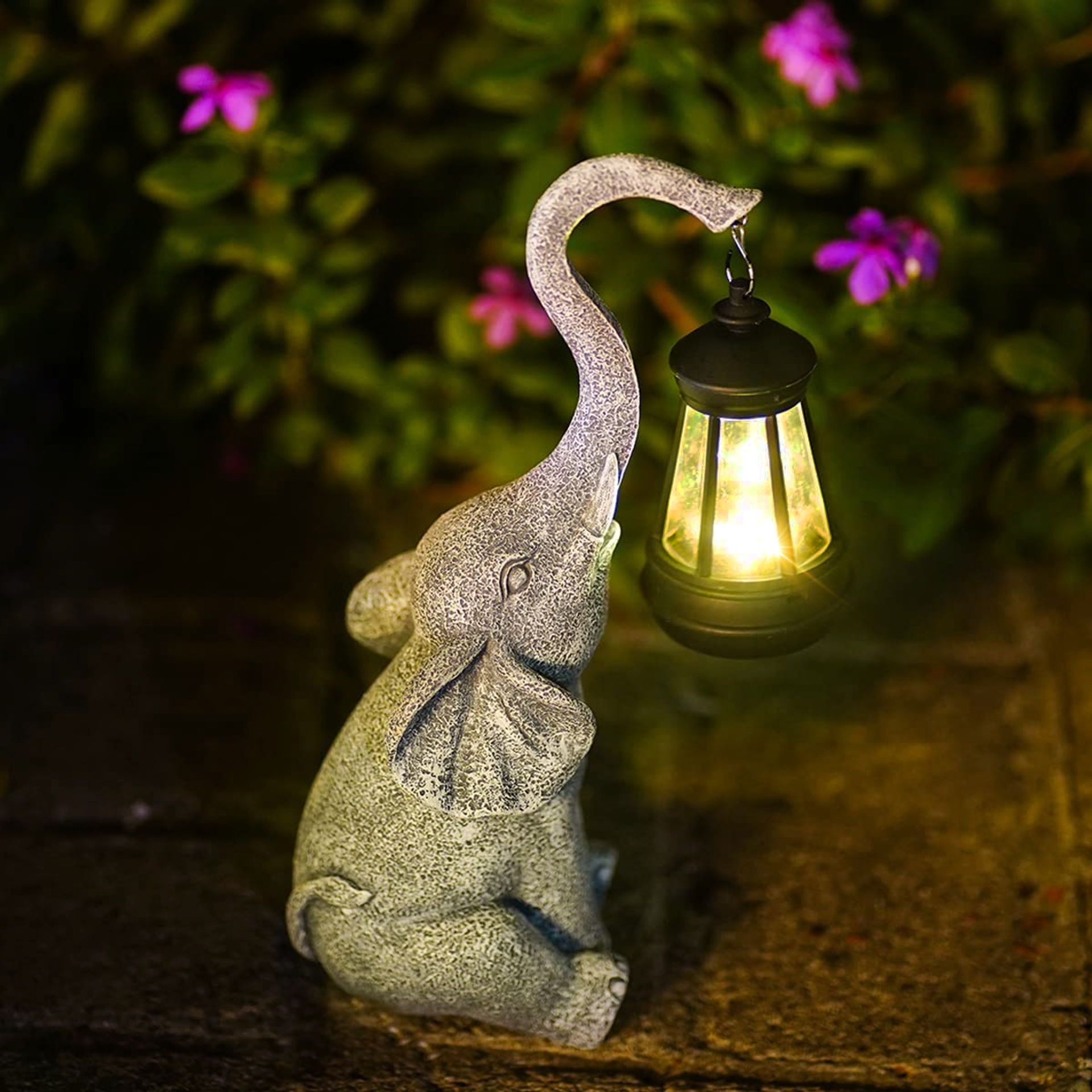 Lampe de jardin solaire en forme d'éléphant avec lumière décorative