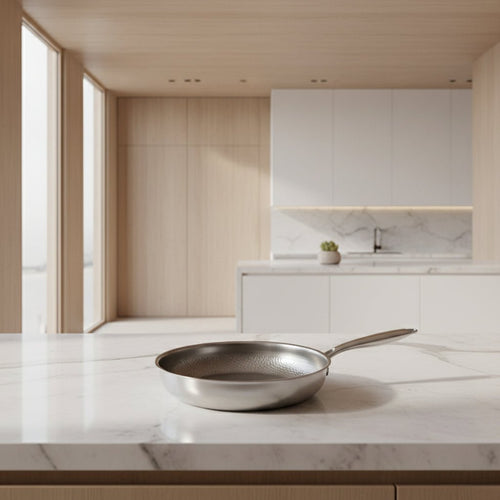 Poêle en titane martelée pour induction – Durable et cuisson uniforme