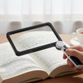 CLEARLENS - Loupe LED 5x avec éclairage dimmable conçue pour la lecture, l'artisanat et l'inspection détaillée avec une clarté visuelle améliorée et un confort accru