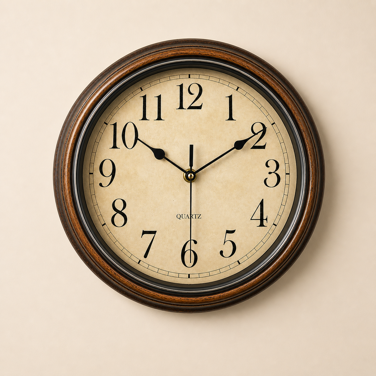 Horloge murale en bois classique – mécanisme silencieux et décoration murale intemporelle