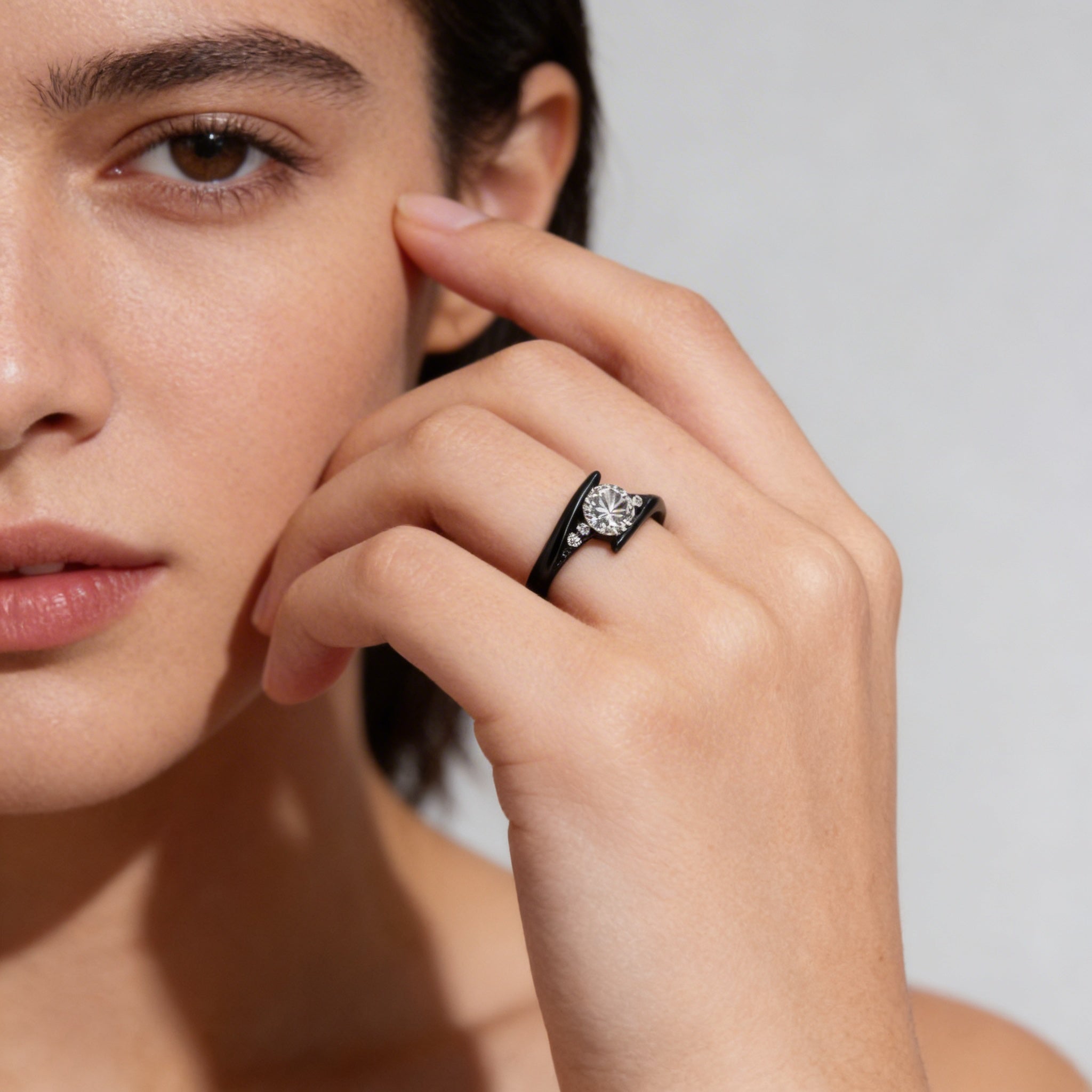 Leila - Bague classique en diamant