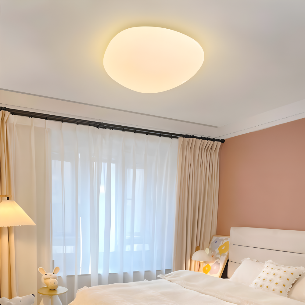 Peblira – Lampe de plafond avec design en petits cailloux et LED intégrée
