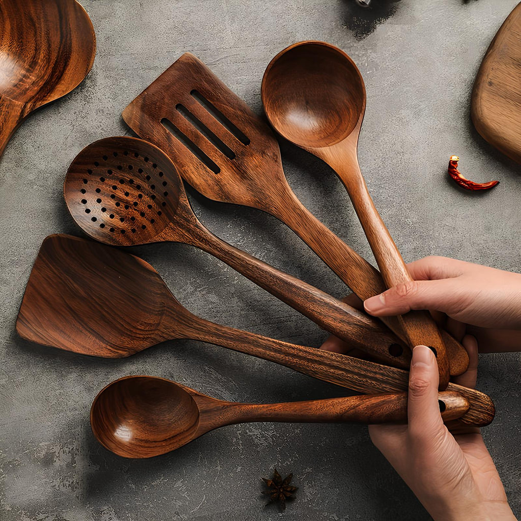 Skanto | Ensemble d'ustensiles de cuisine en teck naturel de 5 pièces – Résistant à la chaleur et anti-rayures