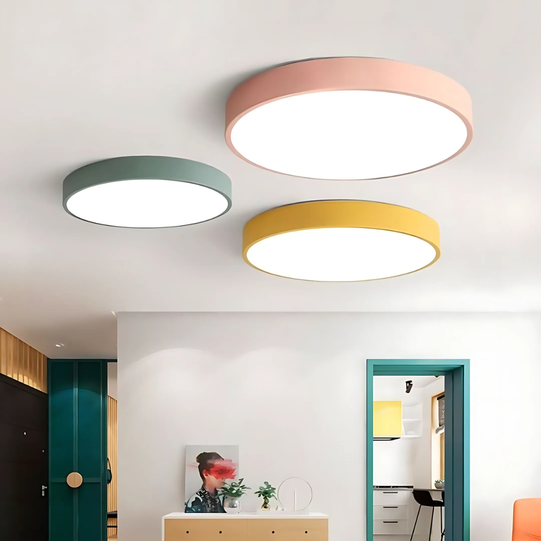Lampe de plafond LED élégante au style scandinave