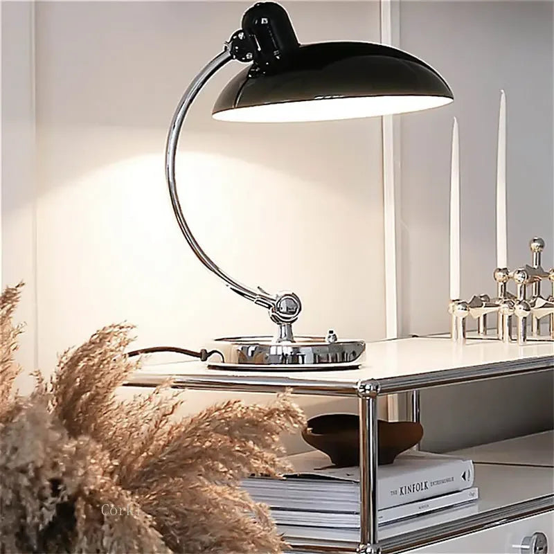 Lampe de table minimaliste au design scandinave chaleureux