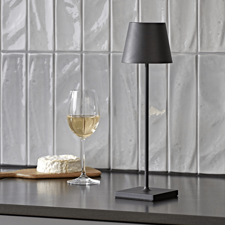 Lampe de table LED dimmable – lampe sans fil avec touch et USB-C (38 cm)