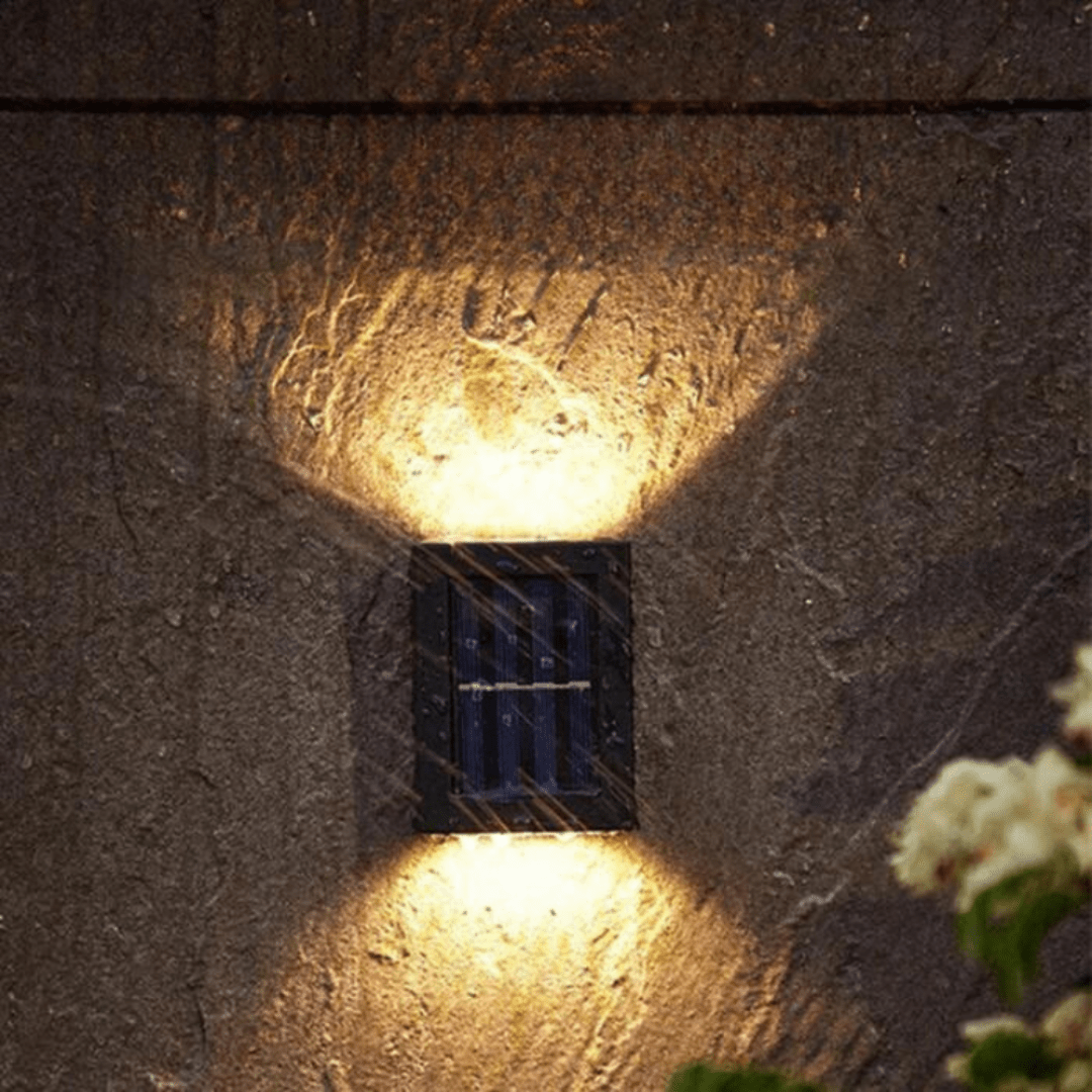 Appliques solaires extérieures LED avec émission de lumière haut/bas