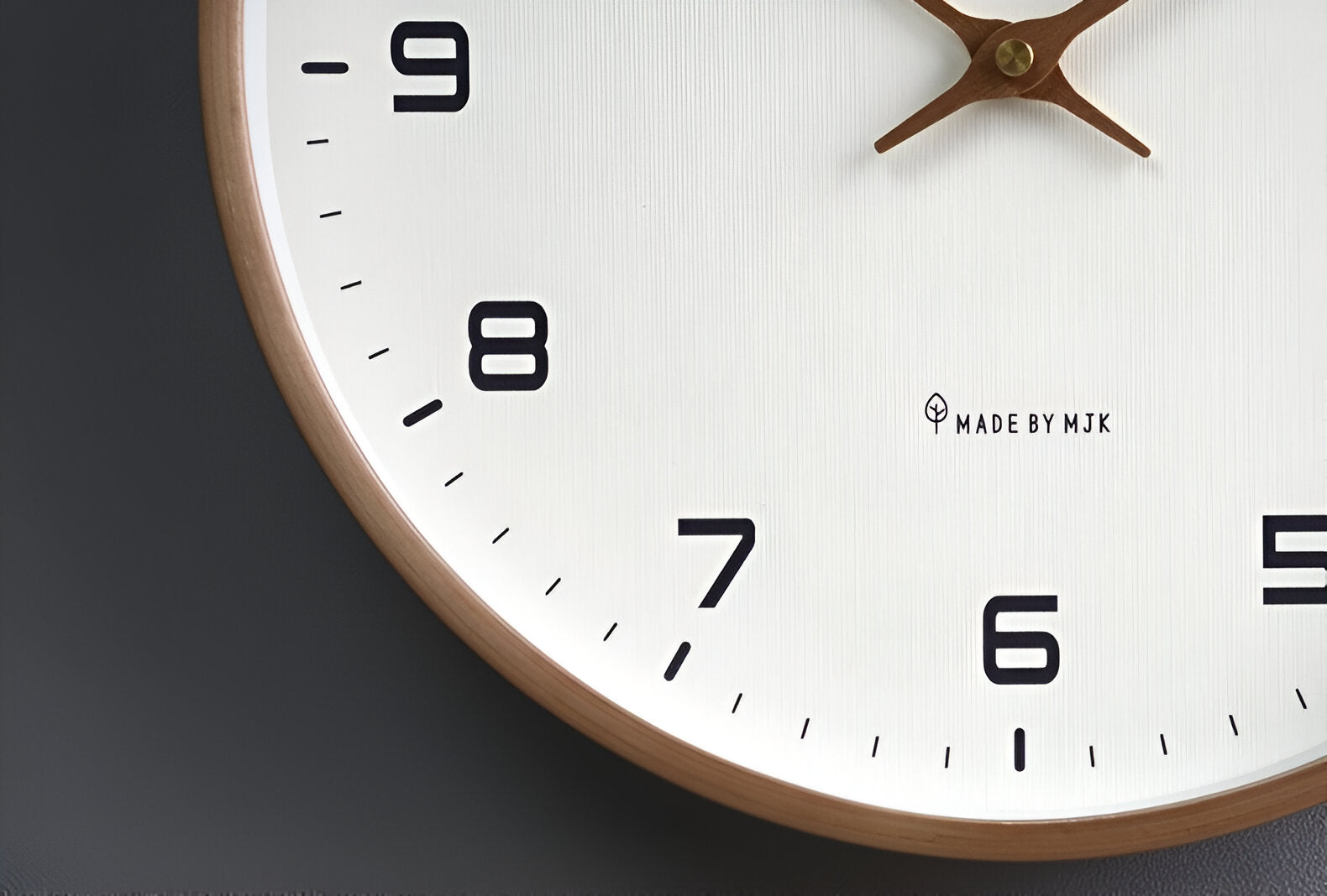 TimberQuartz – Horloge Murale Ronde Nordique en Bois Naturel