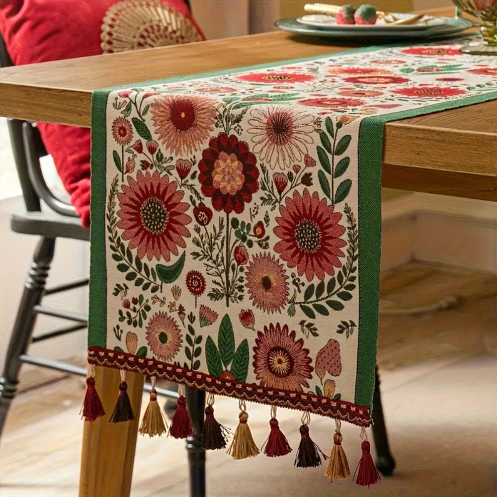 Nappe en Tissu avec Broderie Florale et Franges
