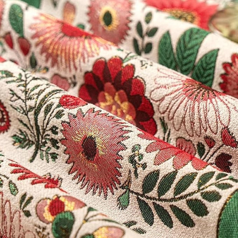 Nappe en Tissu avec Broderie Florale et Franges