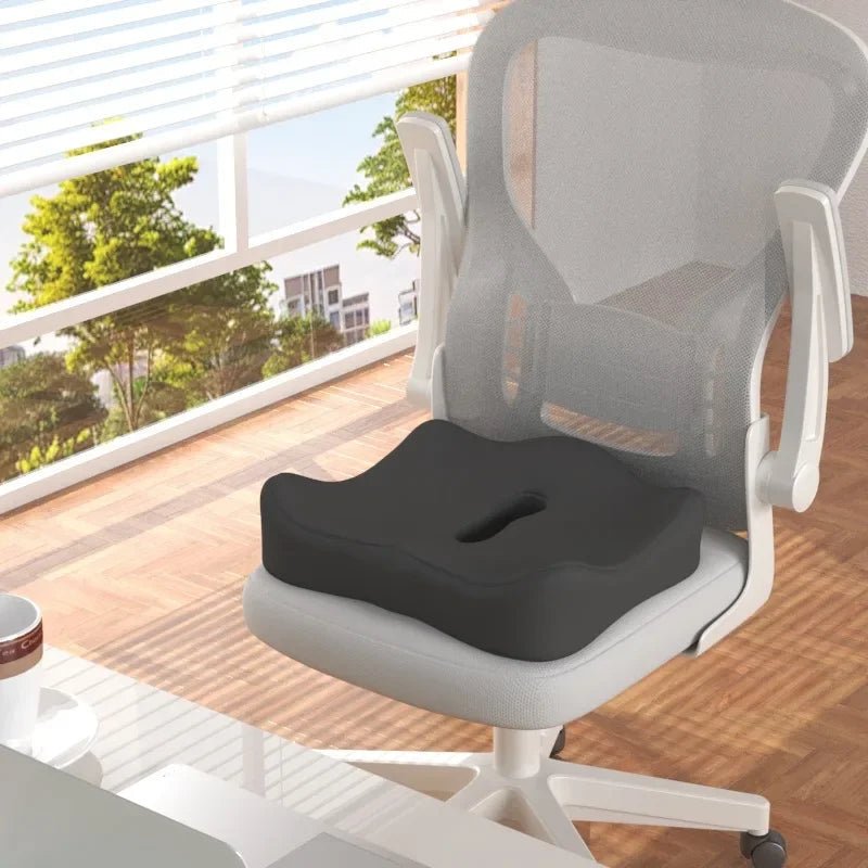 Coussin de siège de bureau en mousse à mémoire ergonomique | Soulagement du bas du dos | Antidérapant | PosturaNest