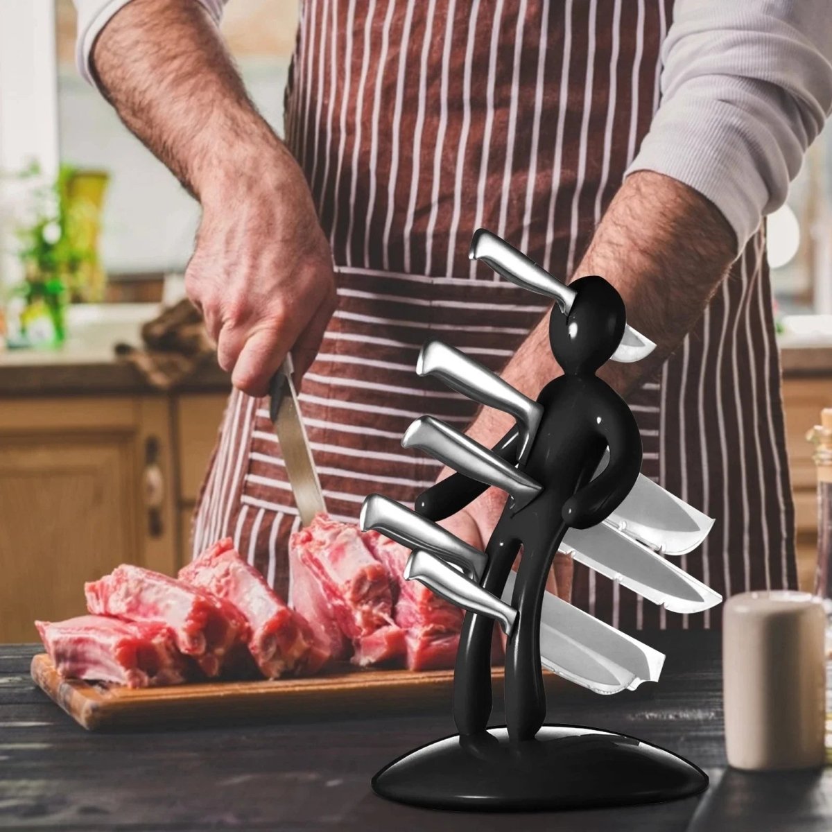 BLADEVAULT - Organisateur de couteaux humanoïde artistique avec rangement sécurisé des lames et design de comptoir gain de place pour une esthétique de cuisine moderne