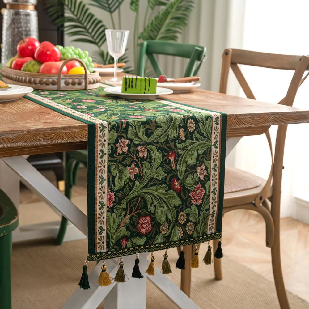 Nappe en broderie de vigne Flora