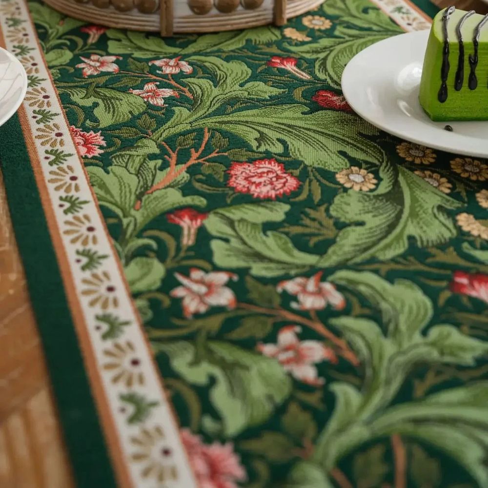 Nappe en broderie de vigne Flora