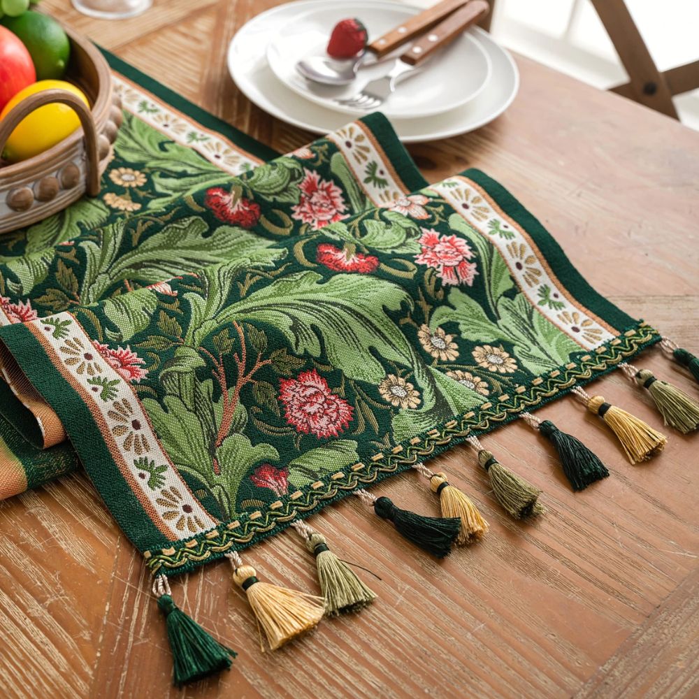 Nappe en broderie de vigne Flora