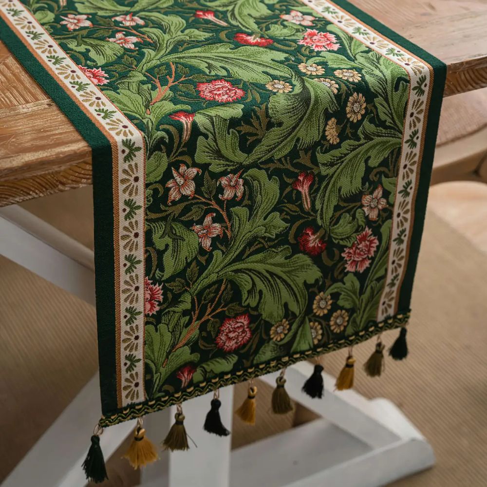 Nappe en broderie de vigne Flora