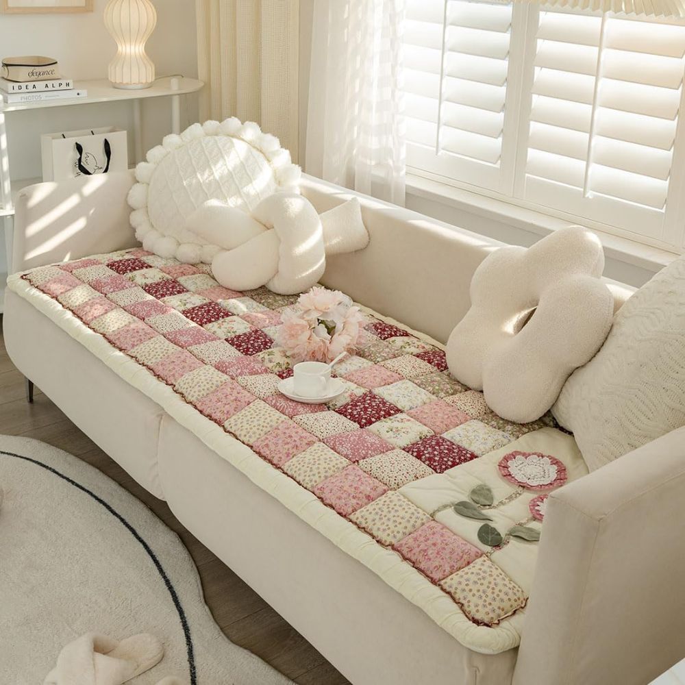 Housse de canapé matelassée Floral Bloom