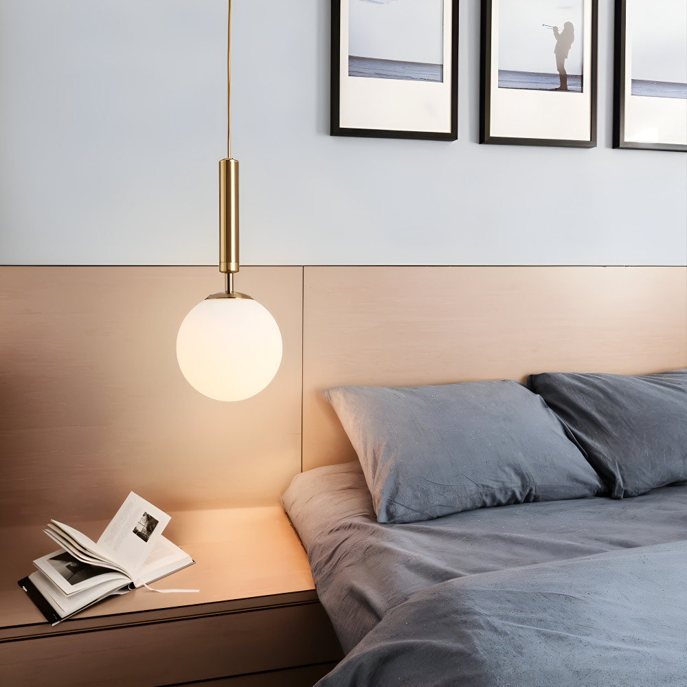 Lampe pendante en verre blanc – design nordique moderne avec lumière douce