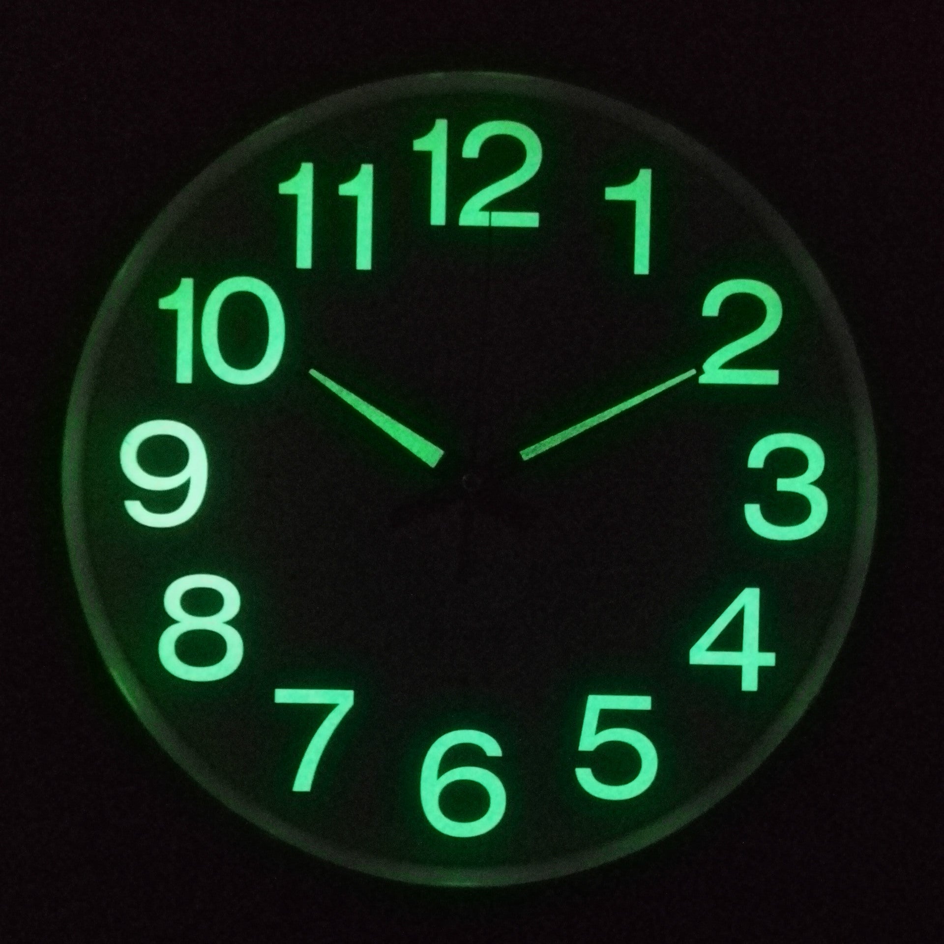 Kansas – Horloge Murale Silencieuse avec Éclairage Nocturne Ø30 cm