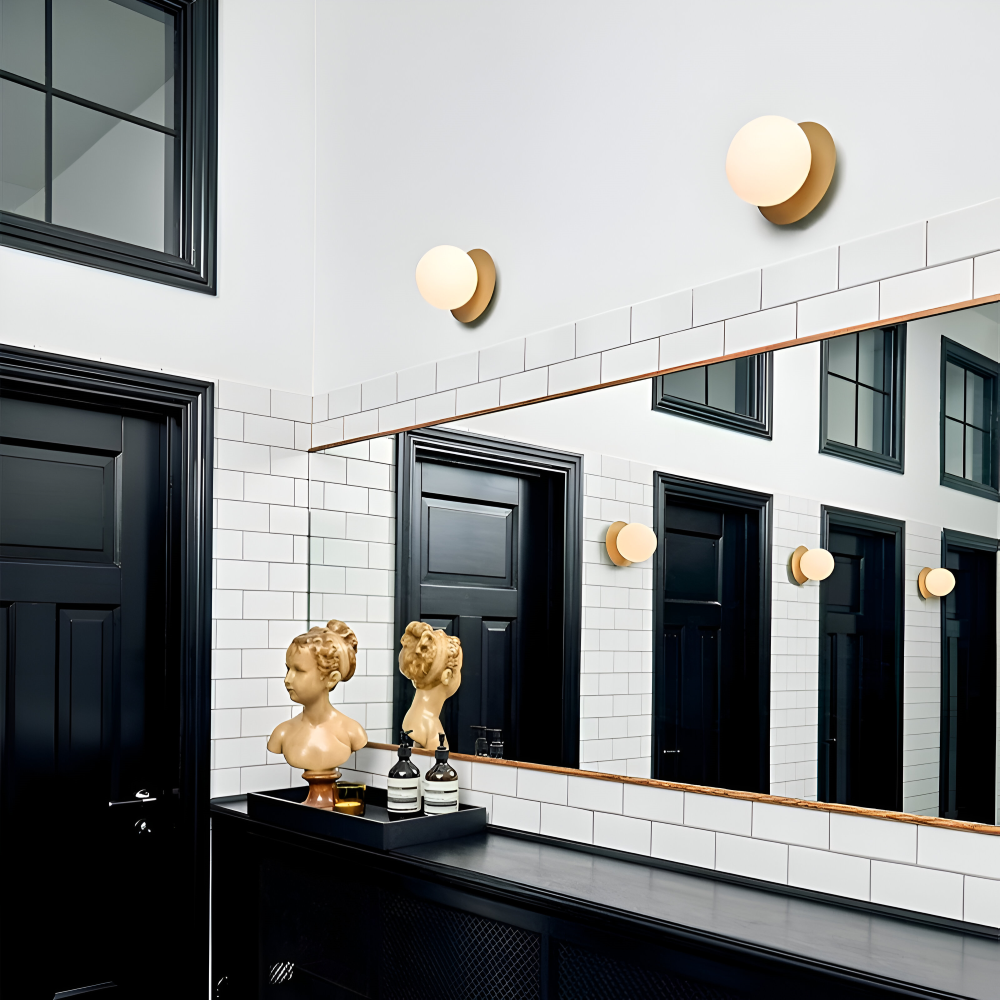 Lampe de plafond élégante avec boule en verre dépoli ou clair