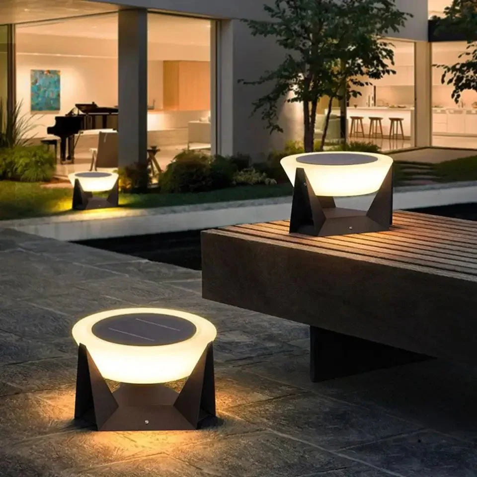 SOLARLUME - Lampe de sol solaire extérieure