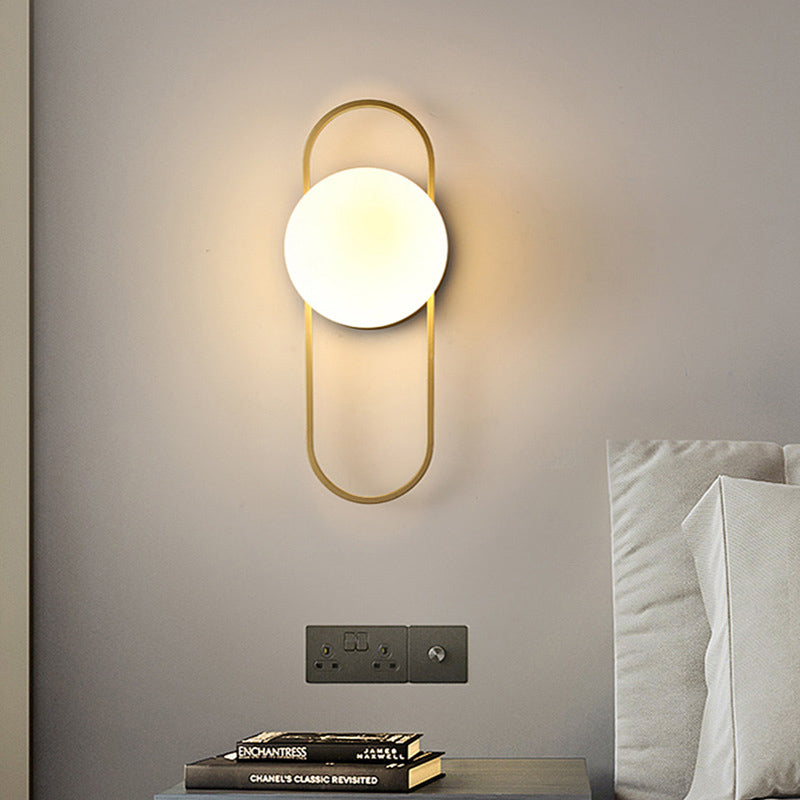 Lampe Murale Scandinave – Harmonie et Simplicité