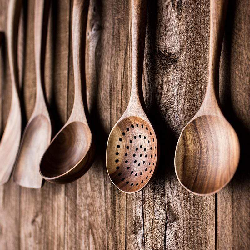Ensemble de Cuisine en Bois Naturel – Cuisiner de Manière Durable et Élégante