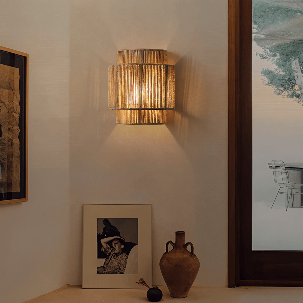 Applique murale en chanvre et rotin – design boho avec éclairage chaleureux
