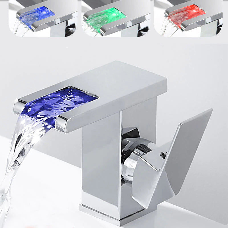 Point fort moderne pour salle de bain – Robinet LED avec éclairage coloré