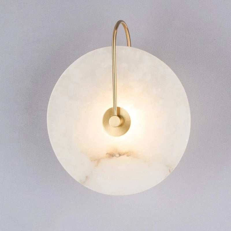 Applique LED de luxe avec finition en marbre pour un intérieur élégant