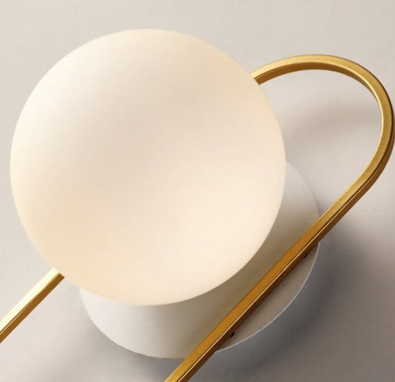 Lampe Murale Scandinave – Harmonie et Simplicité