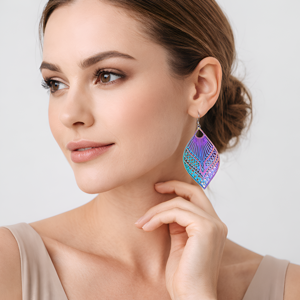 Irène - Boucles d'oreilles originales Fleur creuse et feuille