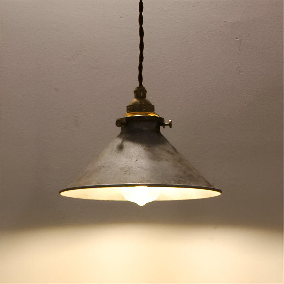 Lampe suspendue industrielle en métal – lampe de plafond vintage conique