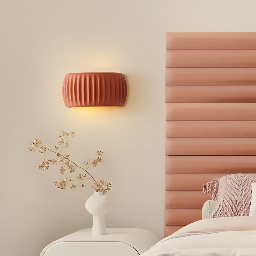 ColoraRib – Applique Murale Verte Rayée en Résine avec Design Macaron & LED Nordique
