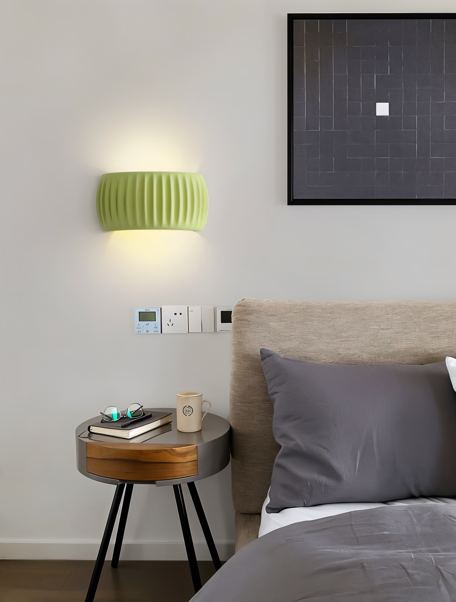 ColoraRib – Applique Murale Verte Rayée en Résine avec Design Macaron & LED Nordique