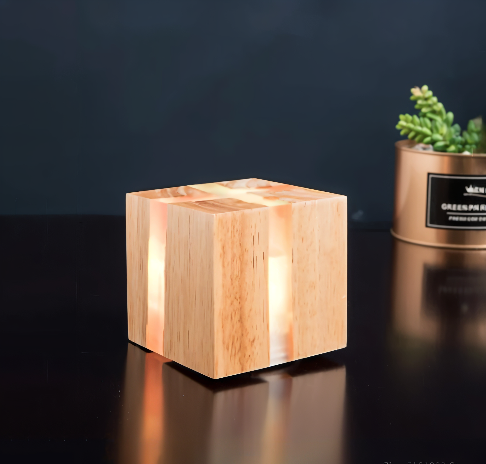 Cravion – Applique Murale en Bois Artisanale avec Design Artistique Craquelé