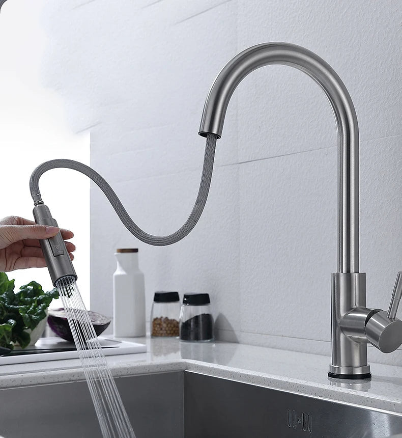 Skanto | Robinet de Cuisine Téléscopique TouchTech – Mitigeur Sans Contact avec Douche Flexible | Robinet en Laiton Moderne