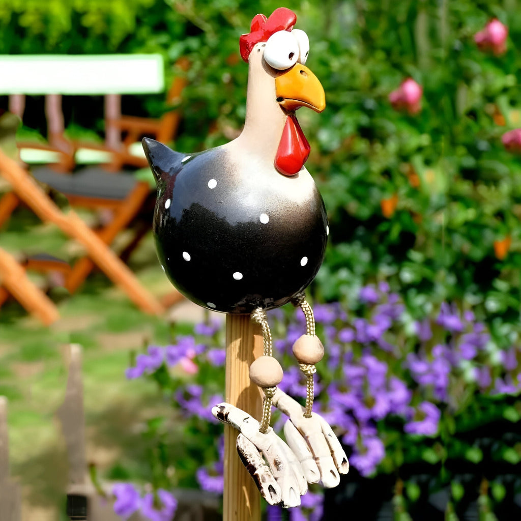 Figurines de jardin coqs avec des jambes pendantes