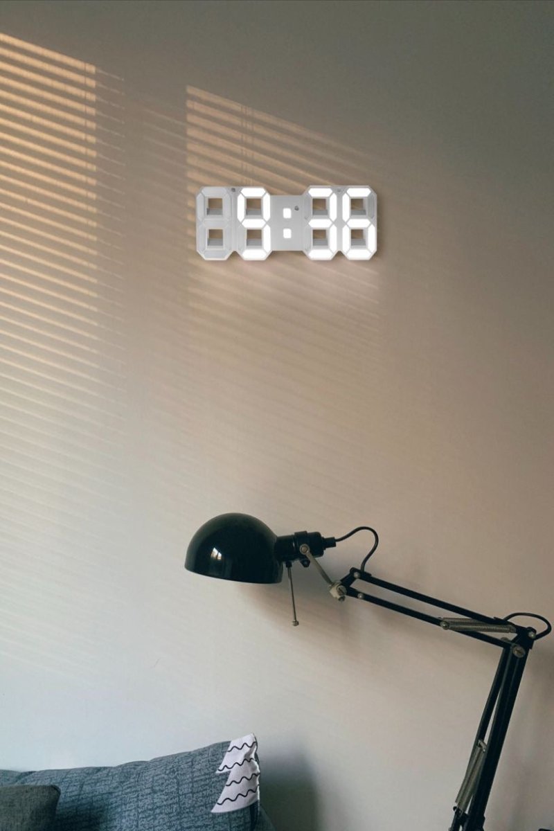 Horloge murale LED 3D numérique – Design moderne avec fonction de variation de luminosité et visibilité optimale